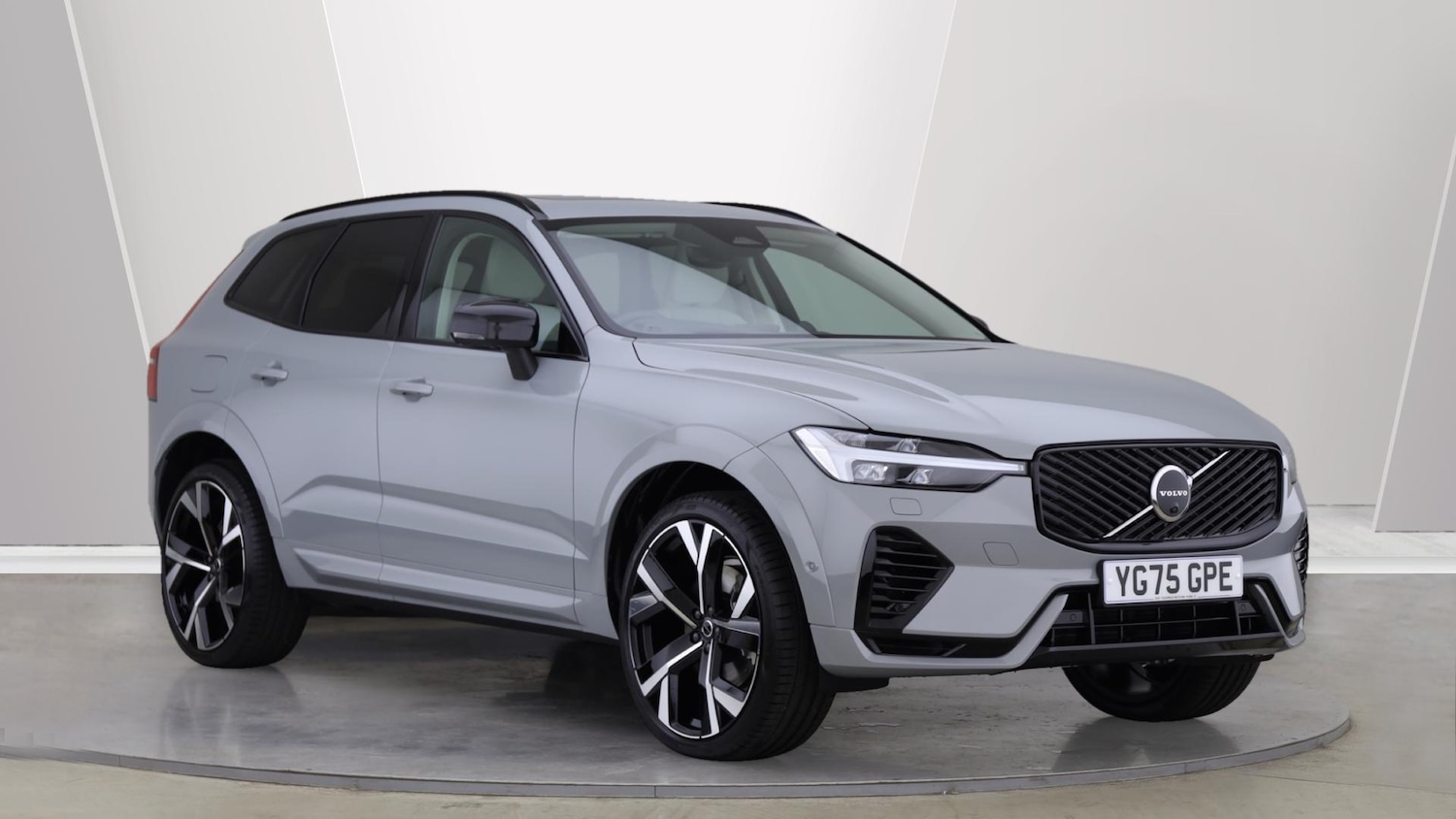 Used Volvo XC60 2025 for sale - 76072465: Photo 1