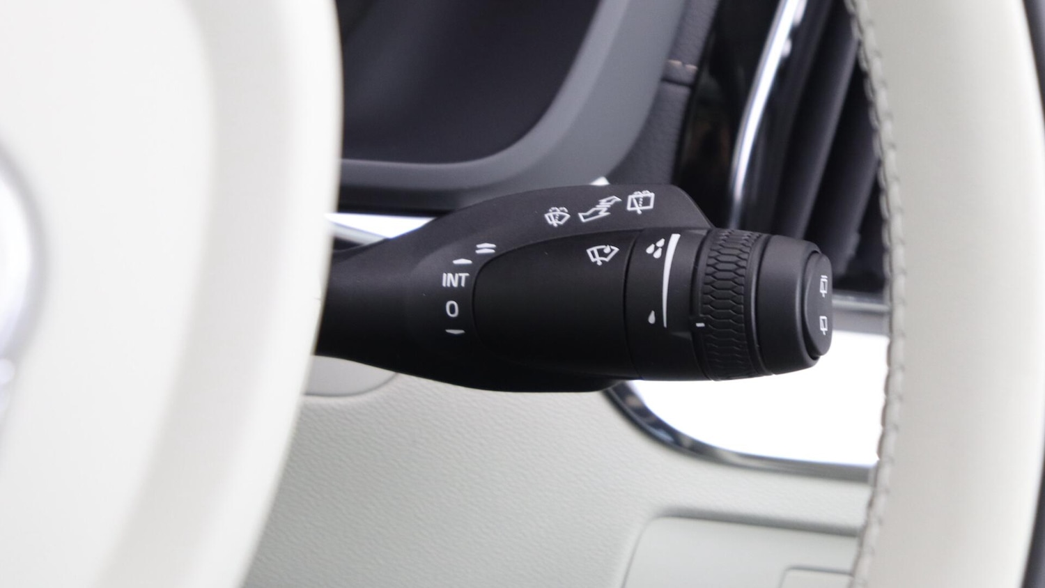 Used Volvo XC60 2025 for sale - 76072465: Photo 23