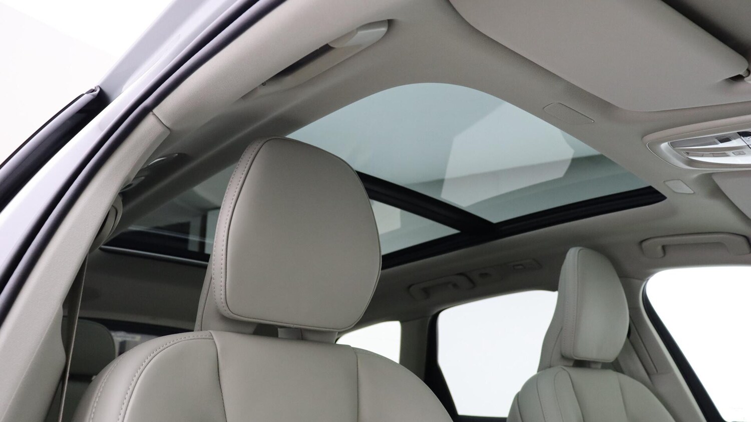 Used Volvo XC60 2025 for sale - 76072465: Photo 31