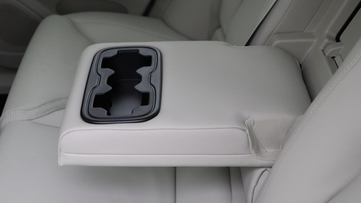 Used Volvo XC60 2025 for sale - 76072465: Photo 34