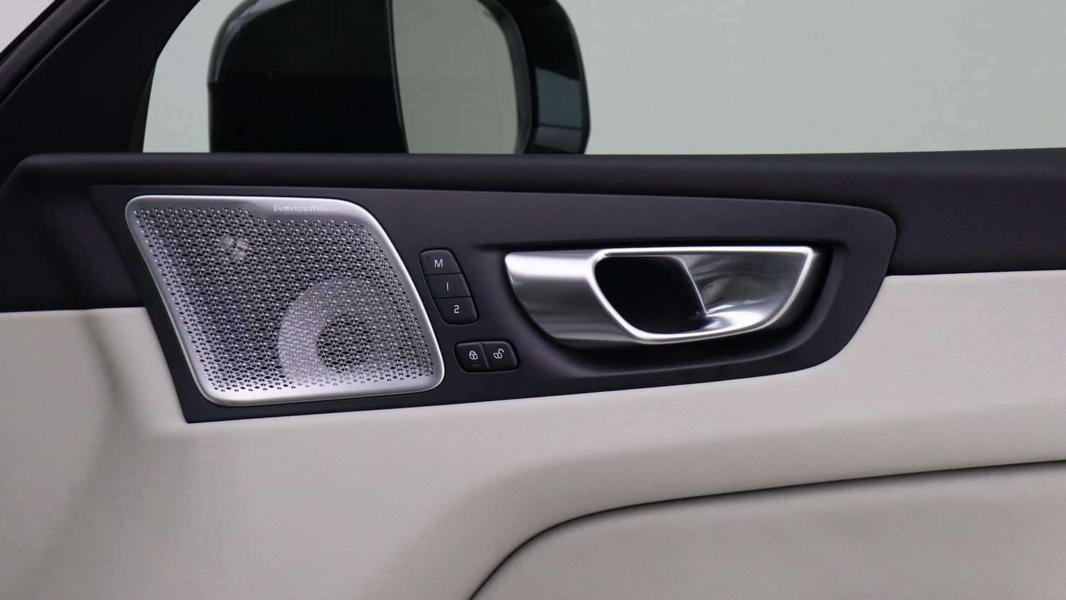 Used Volvo XC60 2025 for sale - 76072465: Photo 40