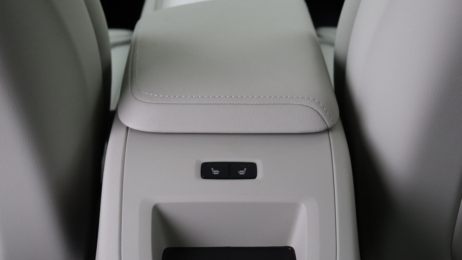 Used Volvo XC60 2025 for sale - 76072465: Photo 42