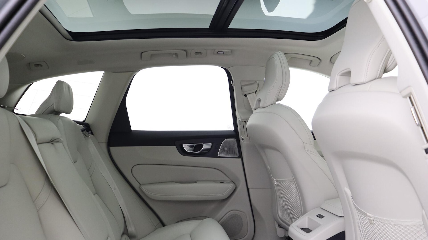 Used Volvo XC60 2025 for sale - 76072465: Photo 6