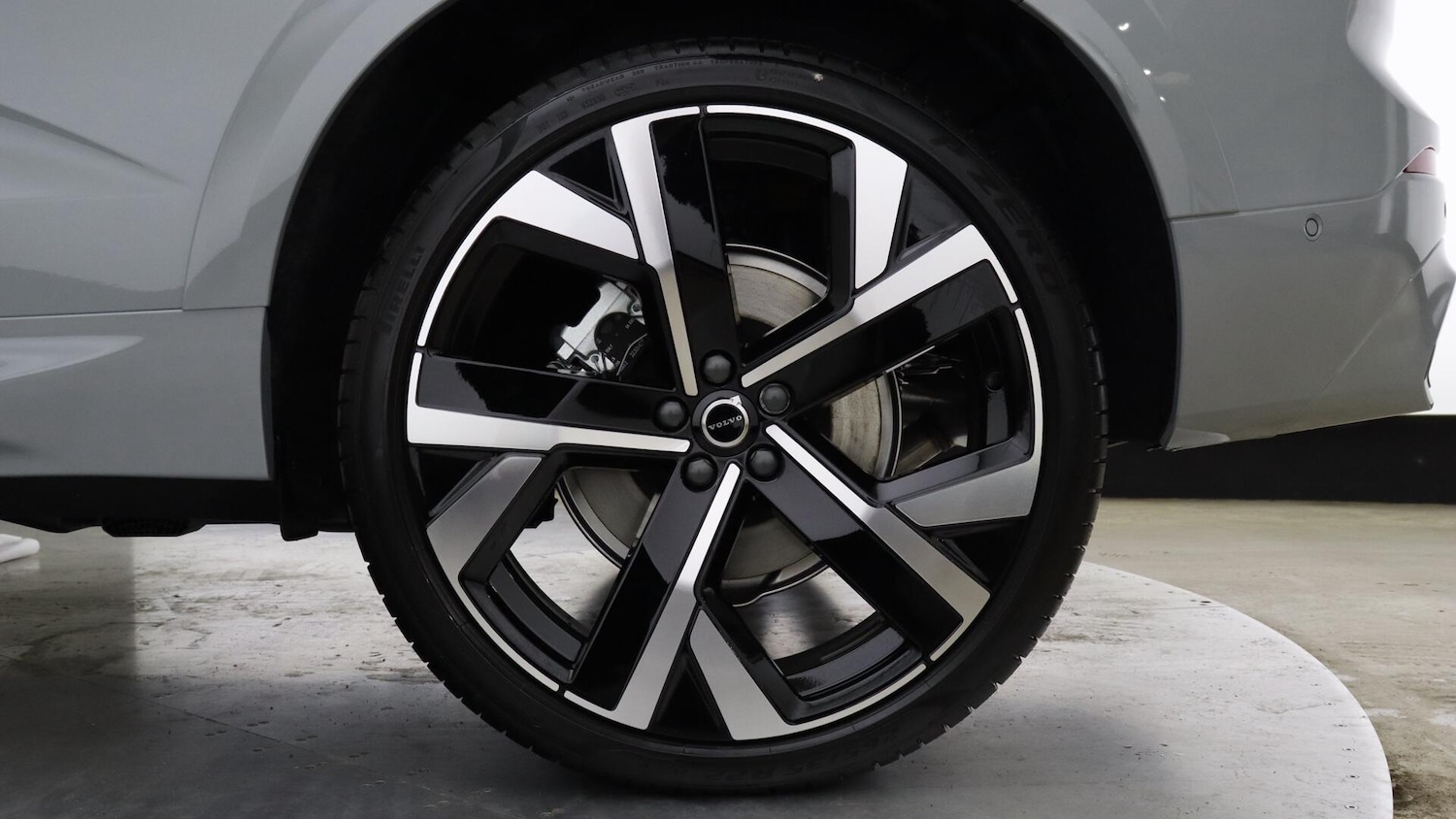 Used Volvo XC60 2025 for sale - 76072465: Photo 9