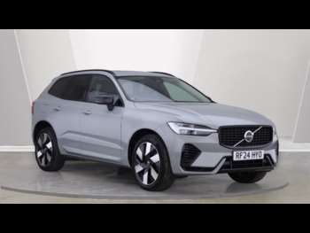 (24) - T8 AWD PHEV Ultimate Dark (Sunroof, Bowers & Wilkins, 360 Camera, Massage) 5-Door