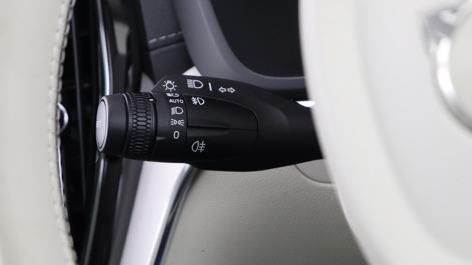 Used Volvo XC60 2025 for sale - 76032053: Photo 19