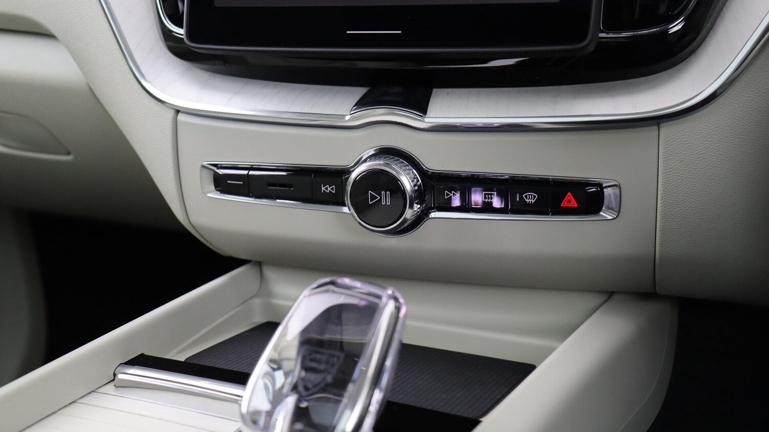 Used Volvo XC60 2025 for sale - 76032053: Photo 42