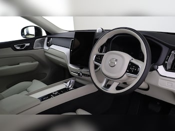 Used Volvo XC60 2025 for sale - 76032053: Photo 4
