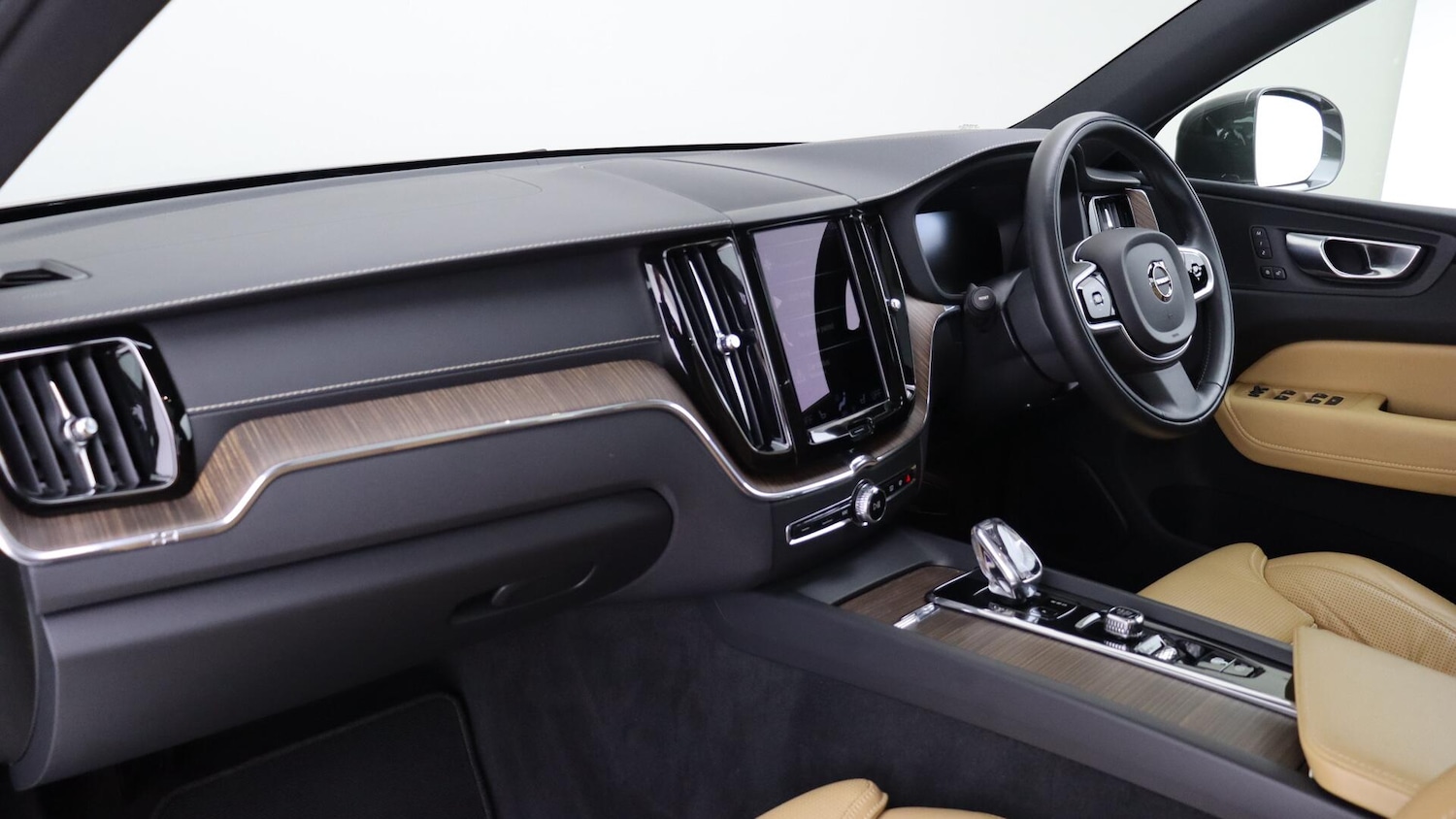Used Volvo XC60 2021 for sale - 76059430: Photo 14