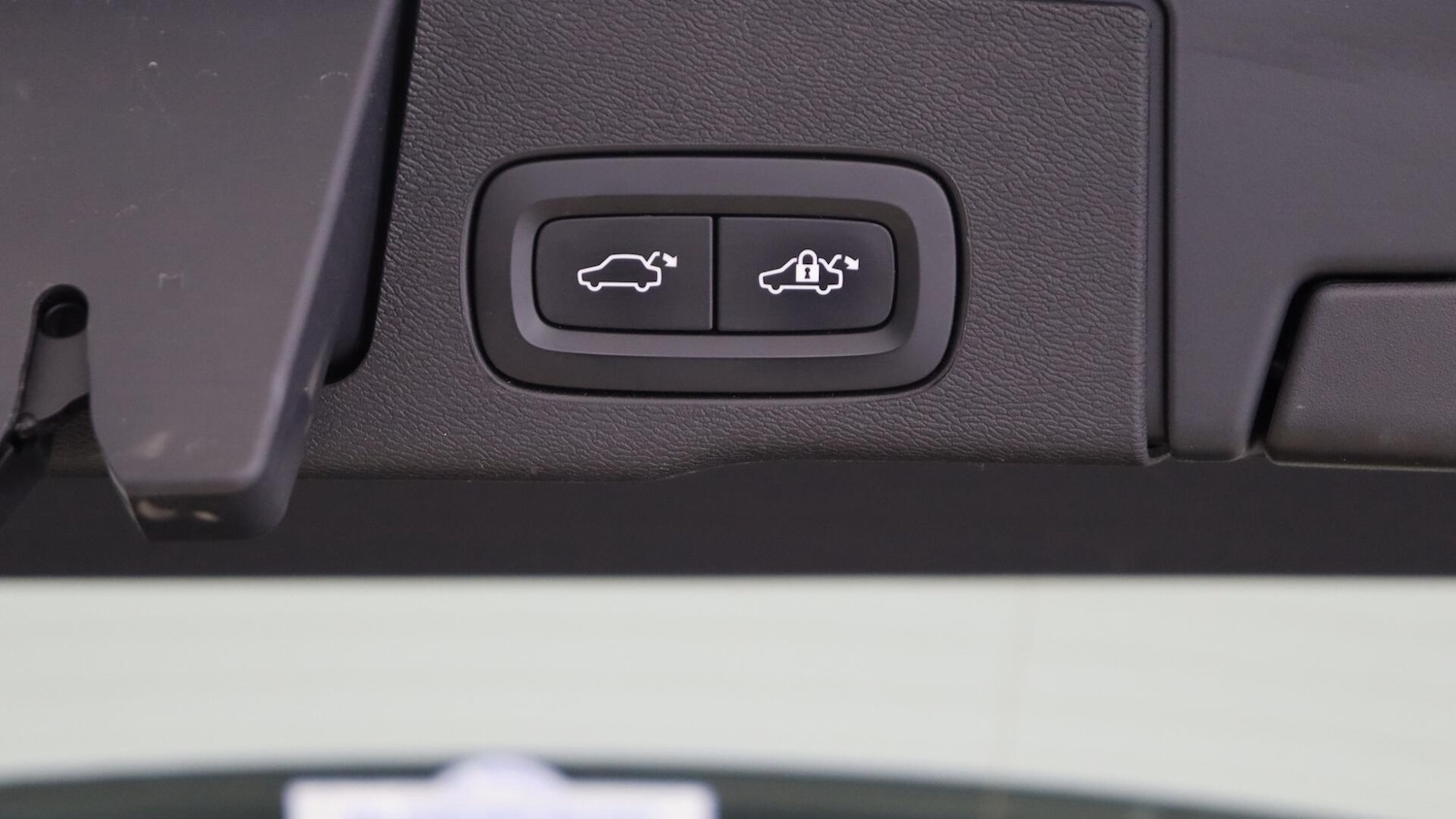 Used Volvo XC60 2021 for sale - 76059430: Photo 33