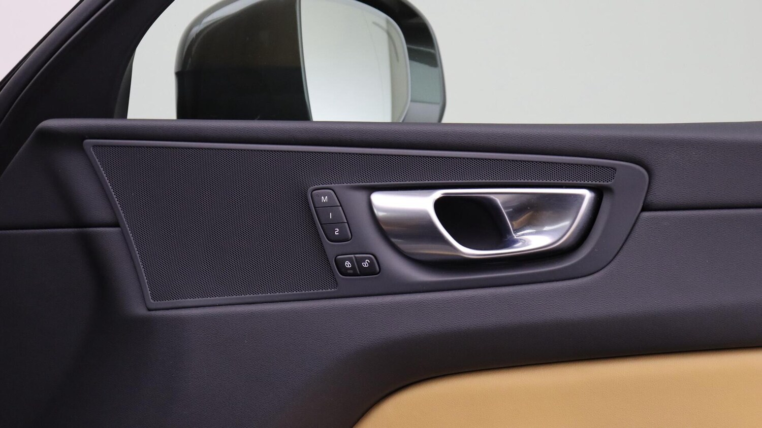 Used Volvo XC60 2021 for sale - 76059430: Photo 40