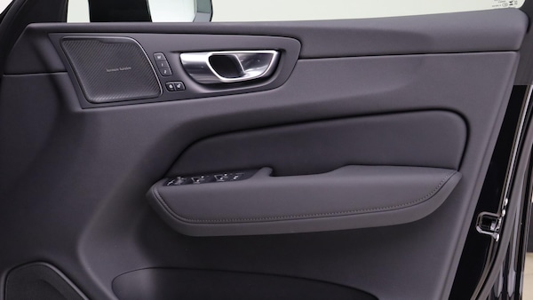 Used Volvo XC60 2025 for sale - 76269773: Photo 28