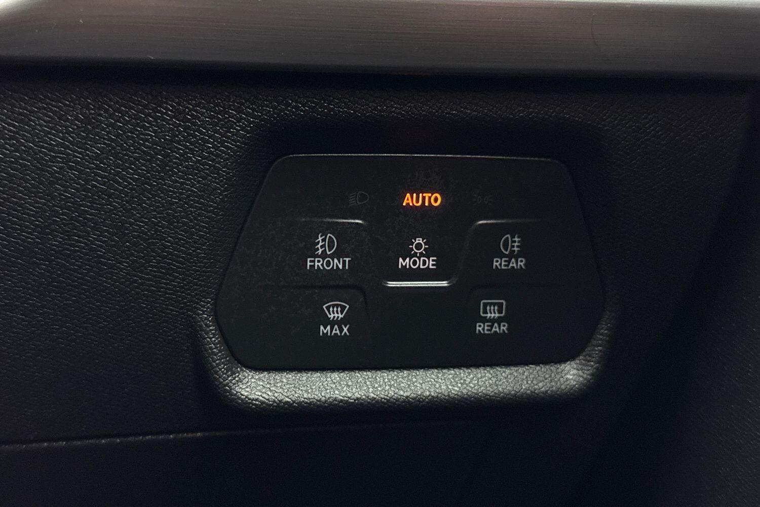 Used SEAT Leon 2025 for sale - 77398136: Photo 33