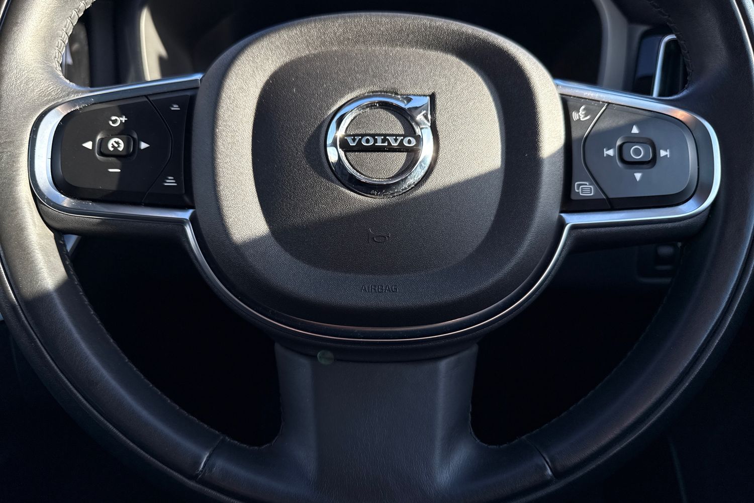 Used Volvo XC60 2020 for sale - 76535277: Photo 29