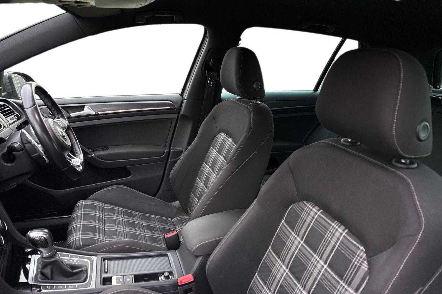 Used Volkswagen Golf 2019 for sale - 77308740: Photo 16