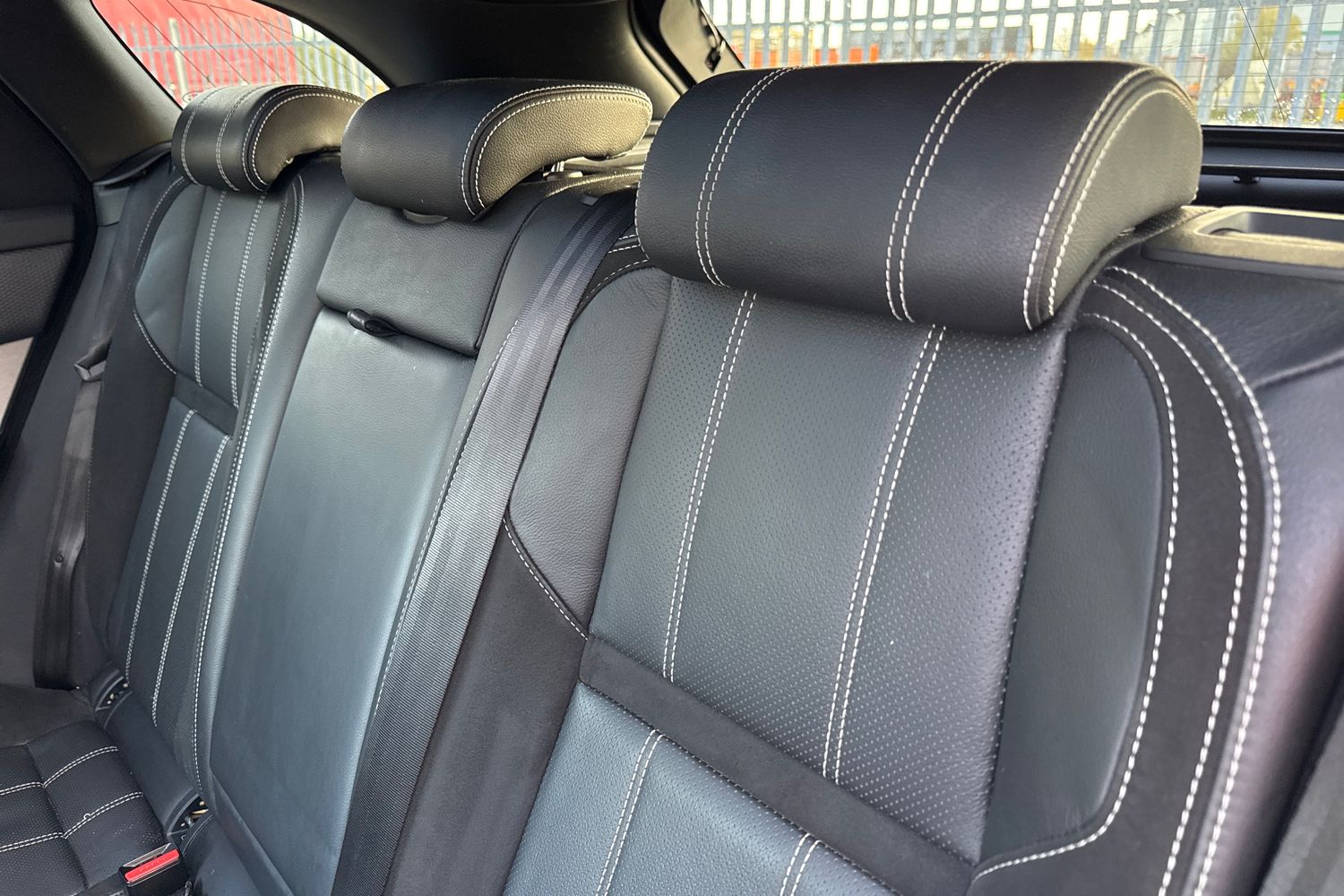 Used Land Rover Range Rover Velar 2017 for sale - 76739546: Photo 18