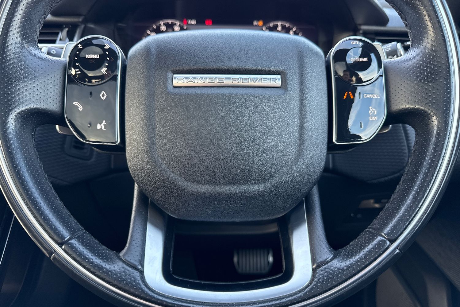 Used Land Rover Range Rover Velar 2017 for sale - 76739546: Photo 37