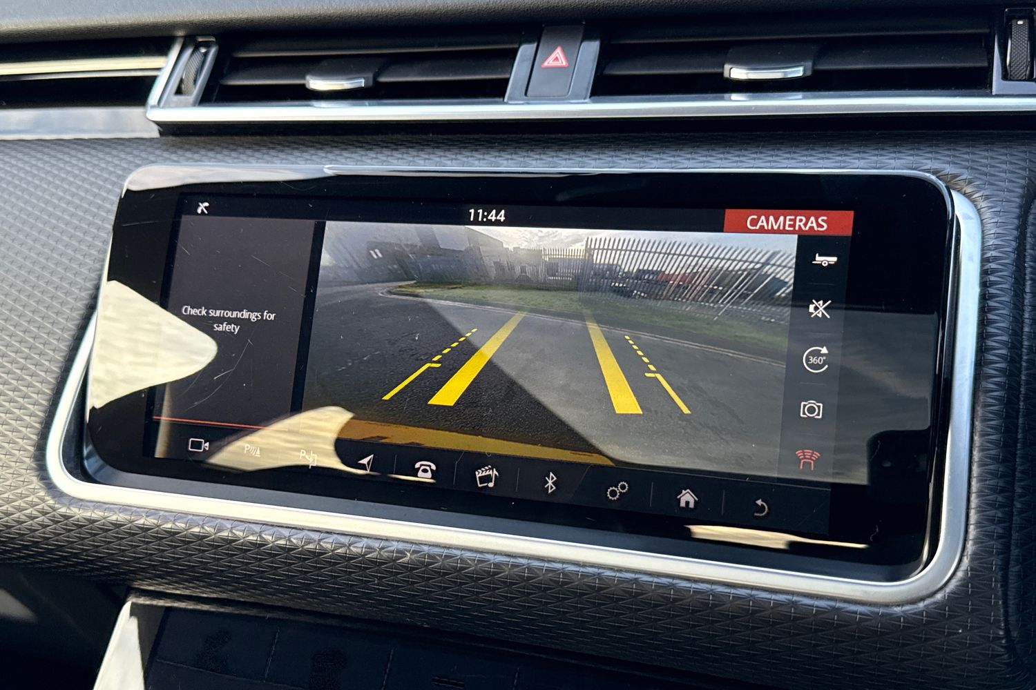 Used Land Rover Range Rover Velar 2017 for sale - 76739546: Photo 39