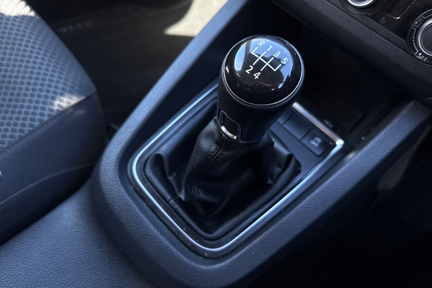 Used Volkswagen Jetta 2015 for sale - 78120994: Photo 23