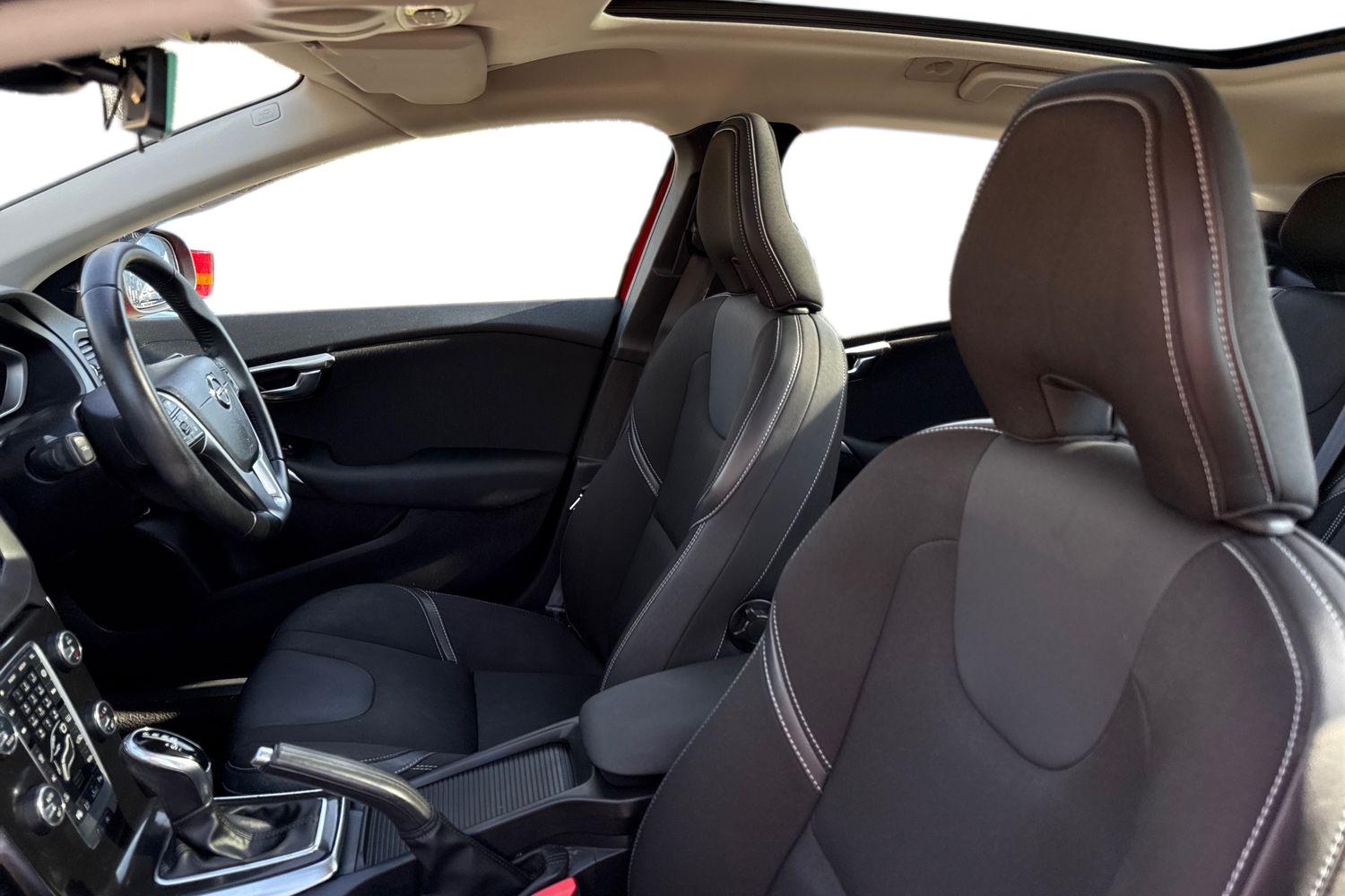 Used Volvo V40 2019 for sale - 78168563: Photo 15