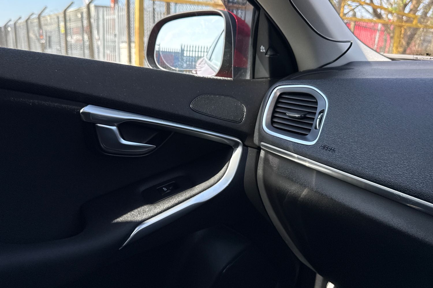 Used Volvo V40 2019 for sale - 78168563: Photo 34