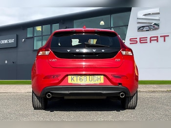 Used Volvo V40 2019 for sale - 78168563: Photo