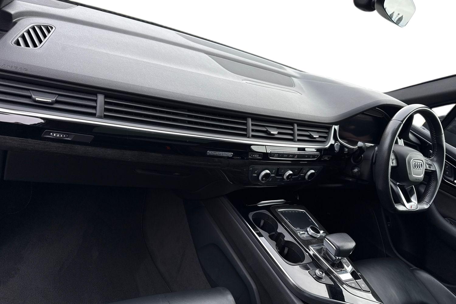 Used Audi Q7 2019 for sale - 76723735: Photo 14