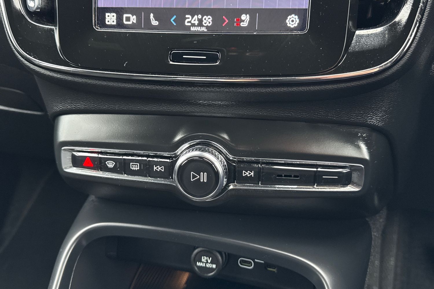 Used Volvo XC40 2025 for sale - 77249663: Photo 19