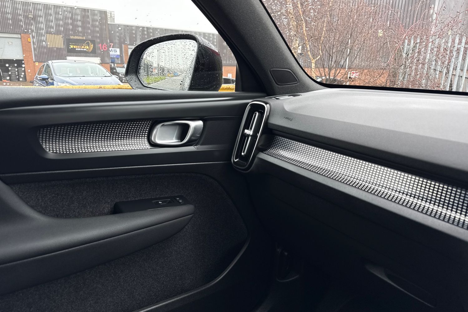 Used Volvo XC40 2025 for sale - 77249663: Photo 34