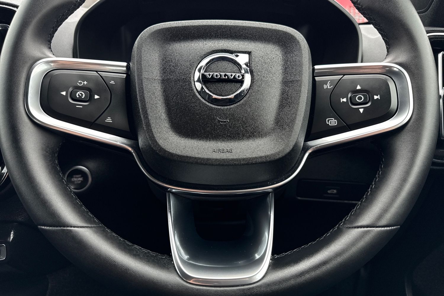 Used Volvo XC40 2025 for sale - 77249663: Photo 35