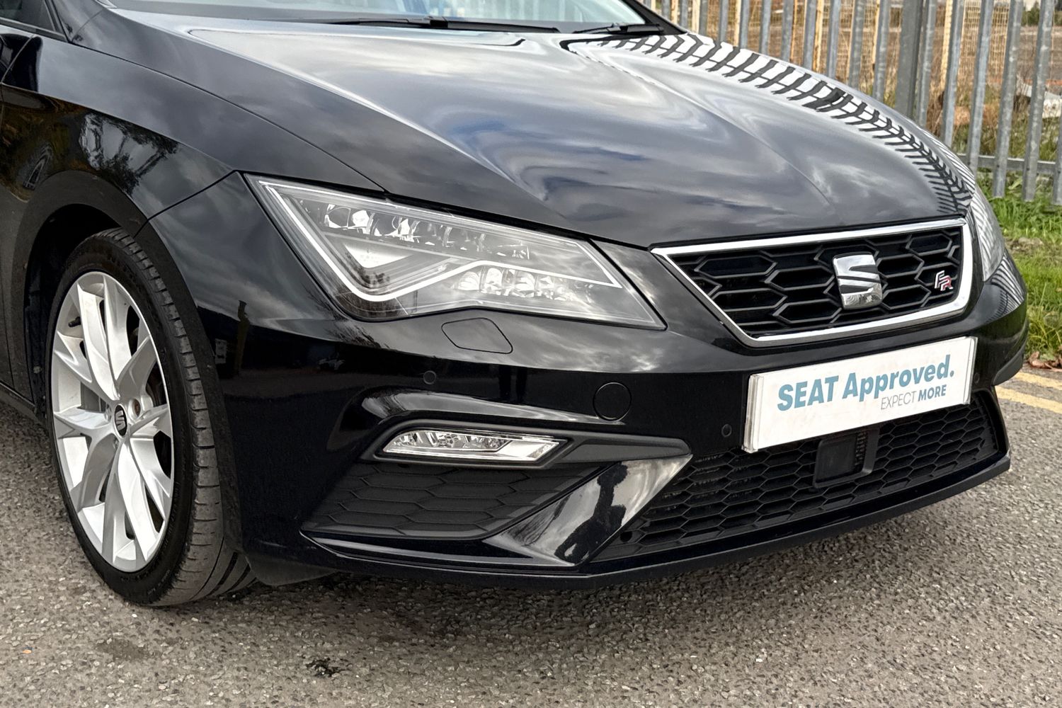 Used SEAT Leon 2019 for sale - 76353223: Photo 9