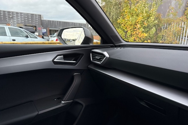 Used SEAT Leon 2025 for sale - 76218618: Photo 35