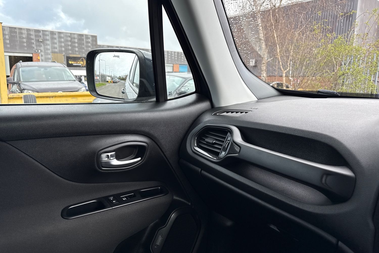 Used Jeep Renegade 2021 for sale - 78016291: Photo 31