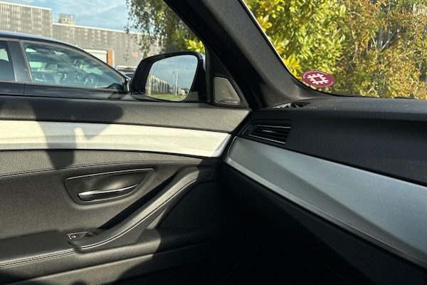 Used BMW 5 Series 2016 for sale - 76158297: Photo 31