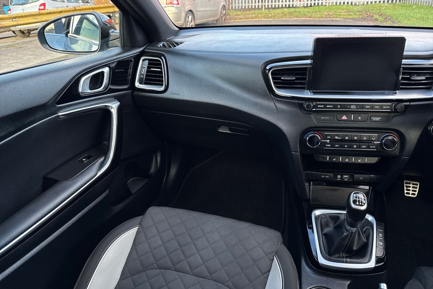 Used Kia Ceed 2019 for sale - 76805360: Photo 20