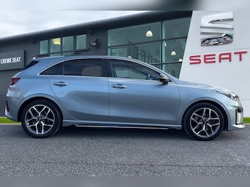 Used Kia Ceed 2019 for sale - 76805360: Photo