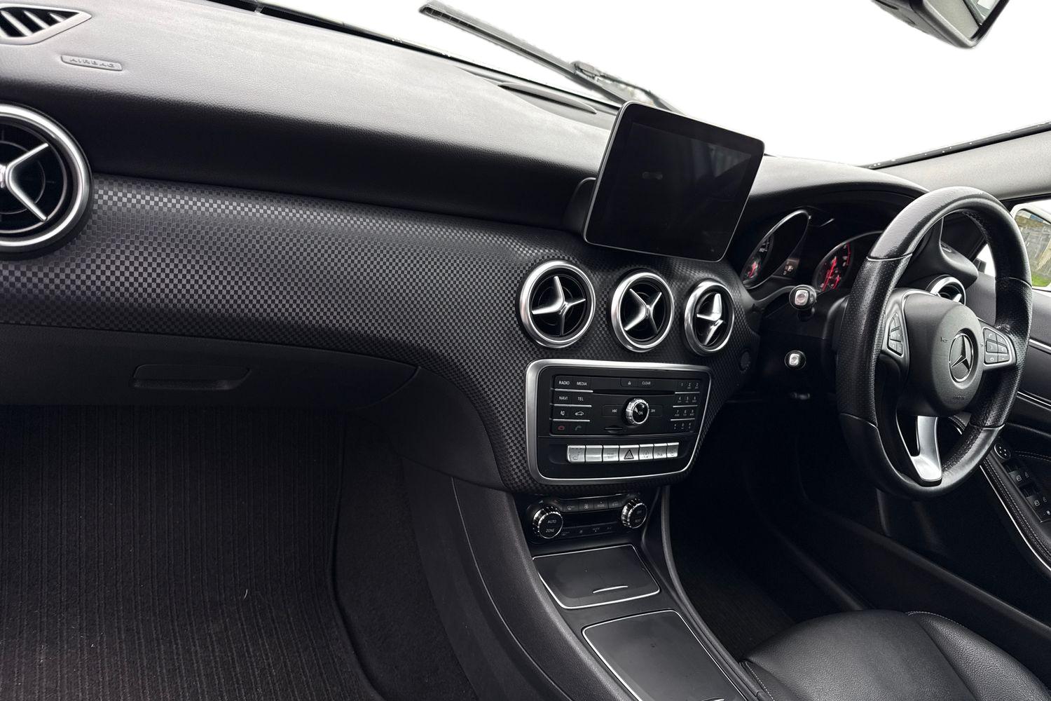 Used Mercedes-Benz A-Class 2017 for sale - 76723731: Photo 14