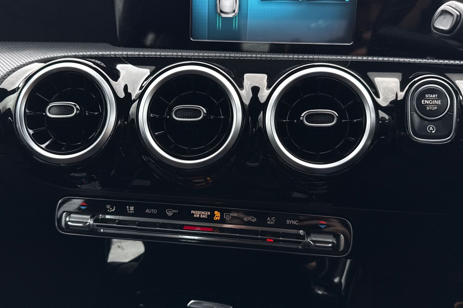 Used Mercedes-Benz A-Class 2018 for sale - 77421636: Photo 21