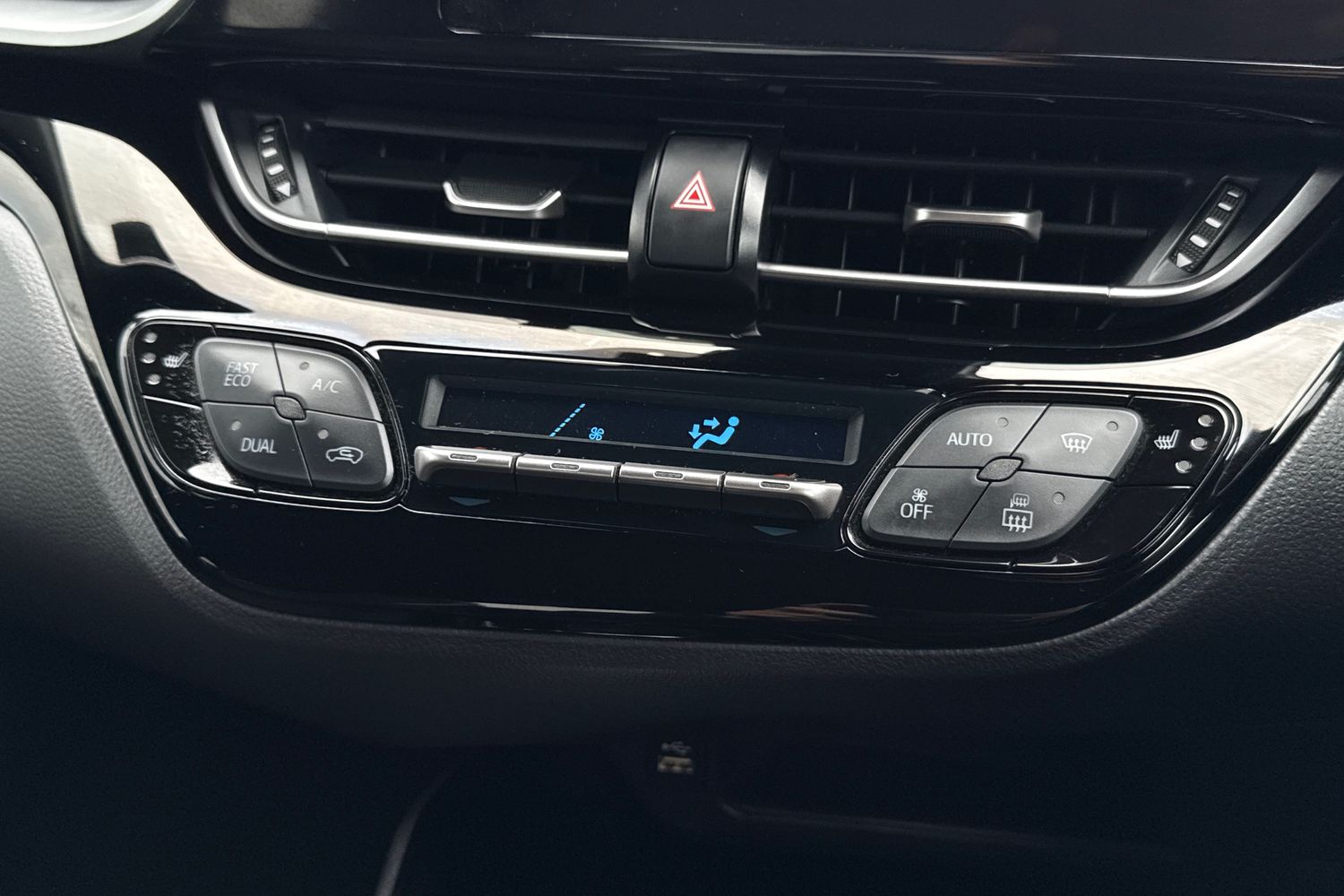 Used Toyota C-HR 2022 for sale - 77706871: Photo 22