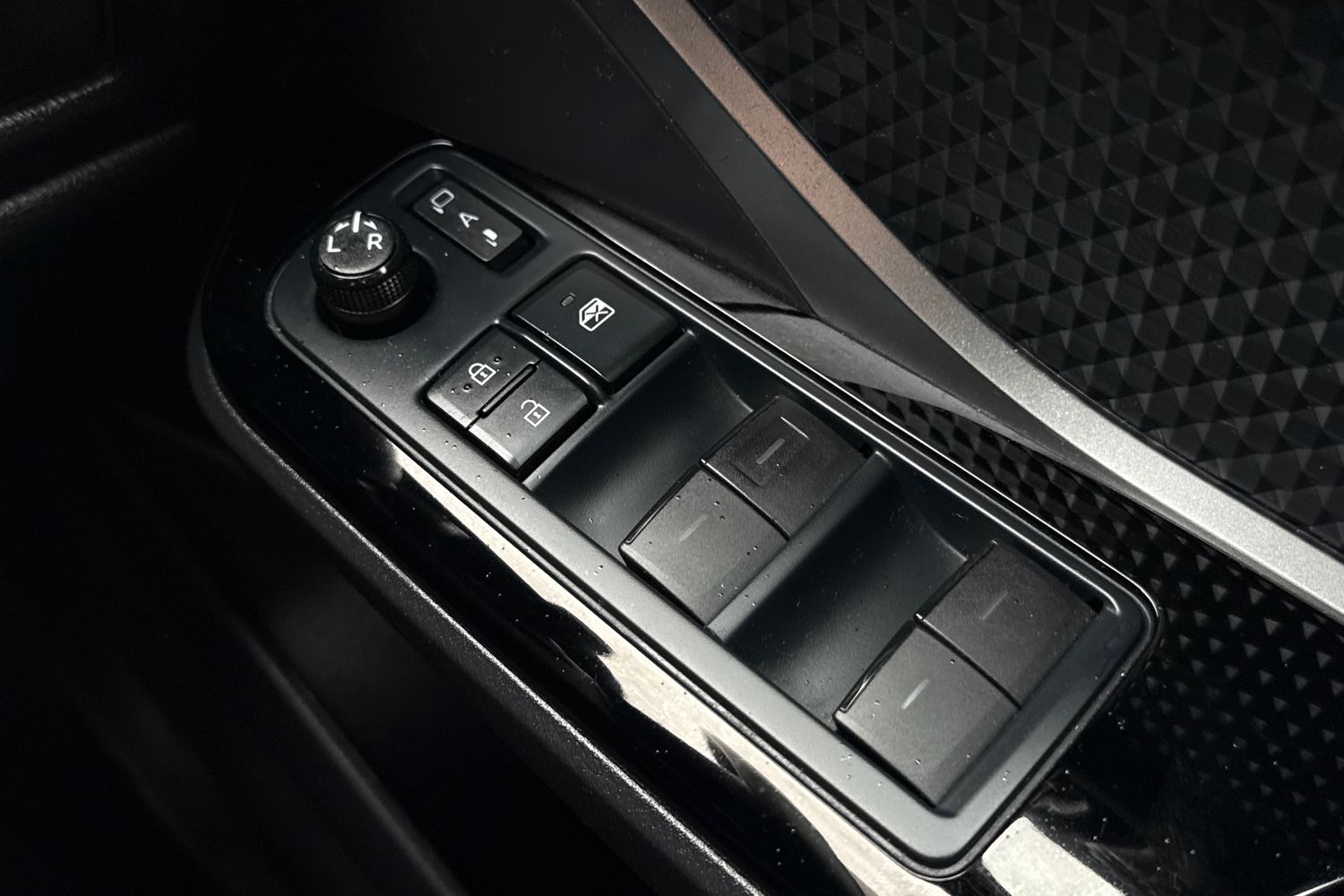 Used Toyota C-HR 2022 for sale - 77706871: Photo 38