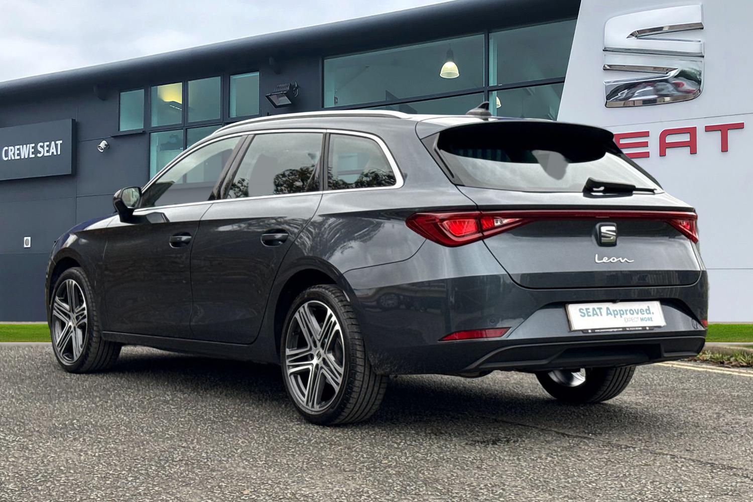 Used SEAT Leon 2023 for sale - 76558254: Photo 2