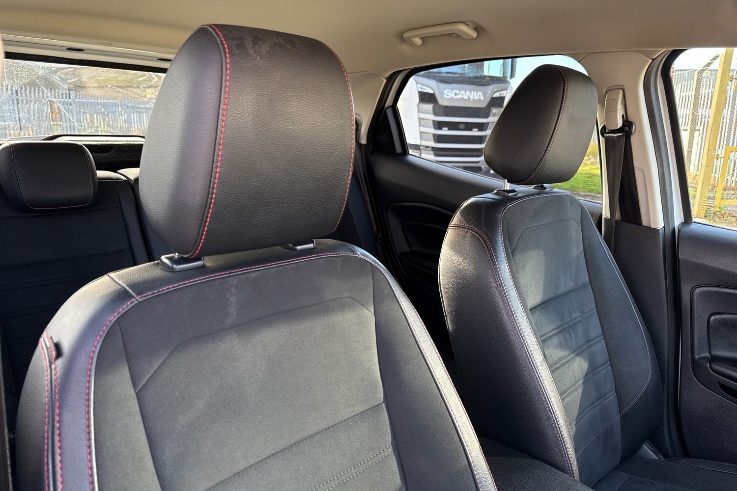 Used Ford Ecosport 2019 for sale - 76670319: Photo 24