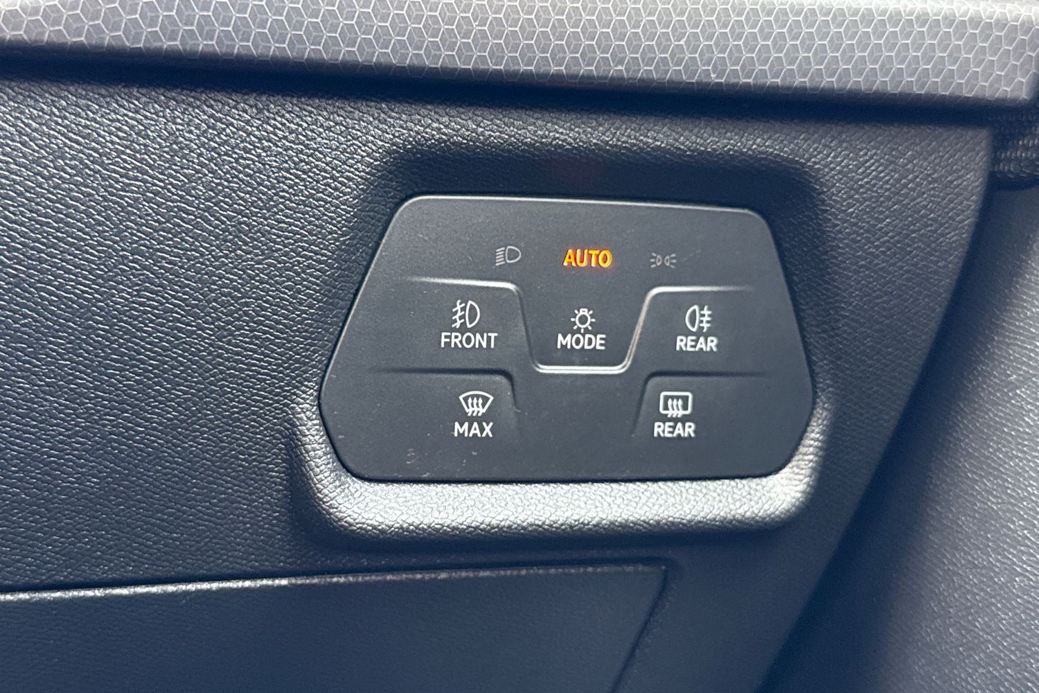 Used SEAT Leon 2024 for sale - 77973402: Photo 35