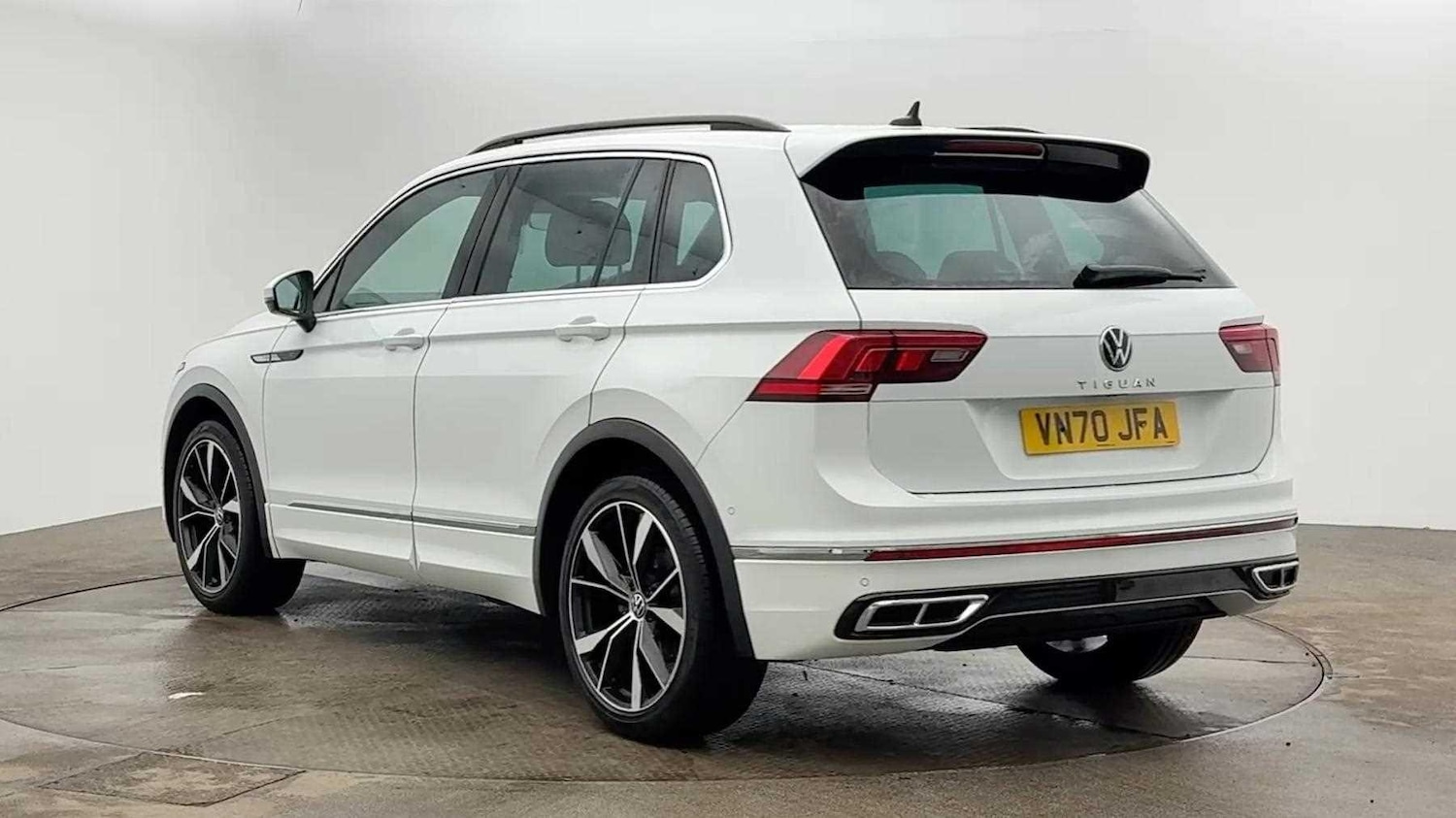 Used Volkswagen Tiguan 2020 for sale - 77820270: Photo 2