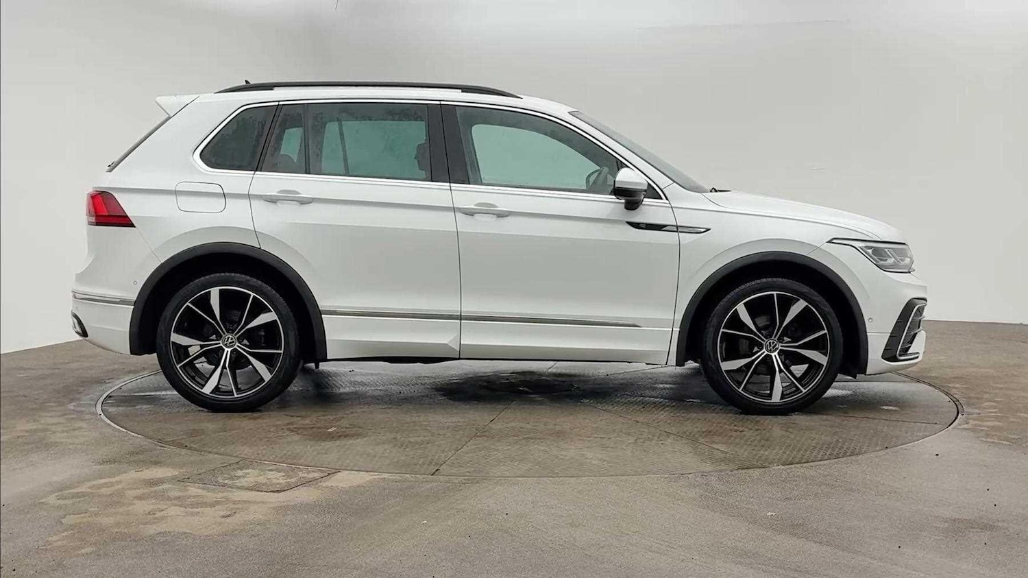 Used Volkswagen Tiguan 2020 for sale - 77820270: Photo 3