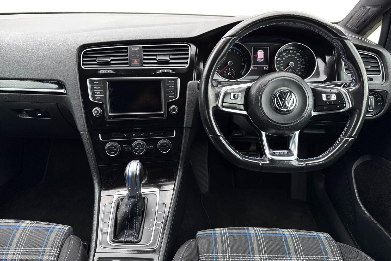 Used Volkswagen Golf 2016 for sale - 76320386: Photo 18