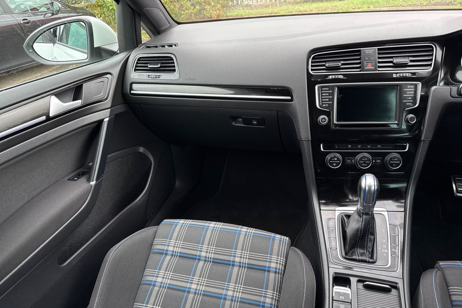 Used Volkswagen Golf 2016 for sale - 76320386: Photo 20