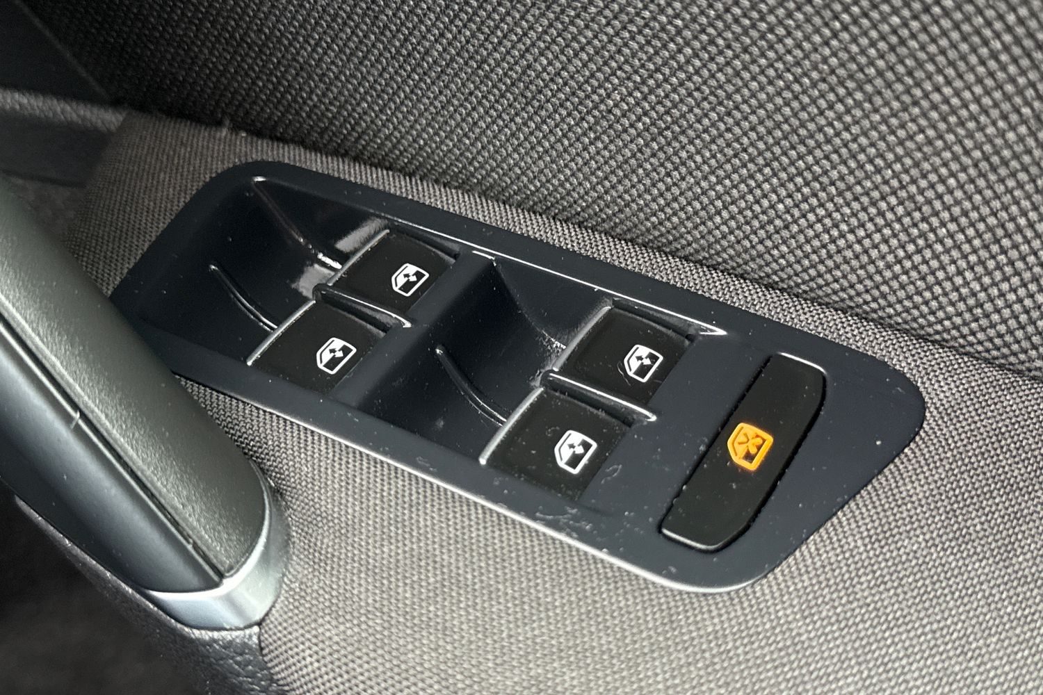 Used Volkswagen Golf 2016 for sale - 76320386: Photo 32