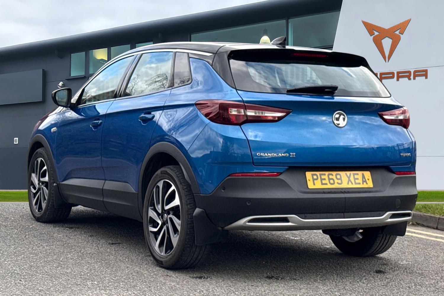 Used Vauxhall Grandland X 2019 for sale - 78155043: Photo 2