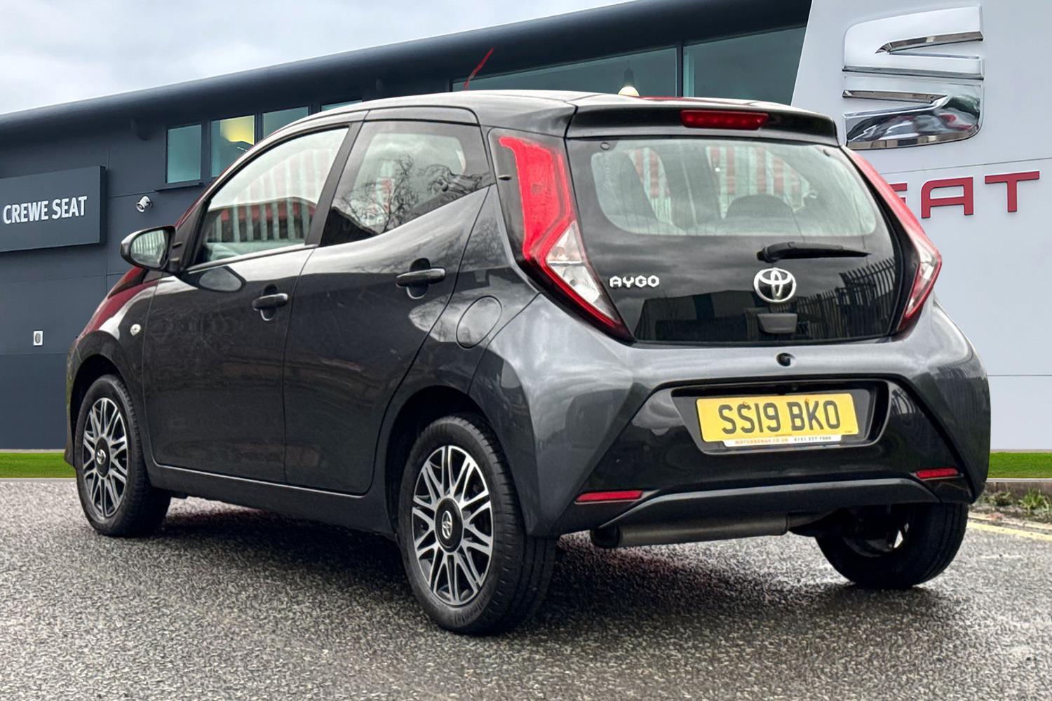 Used Toyota AYGO 2019 for sale - 77557391: Photo 2